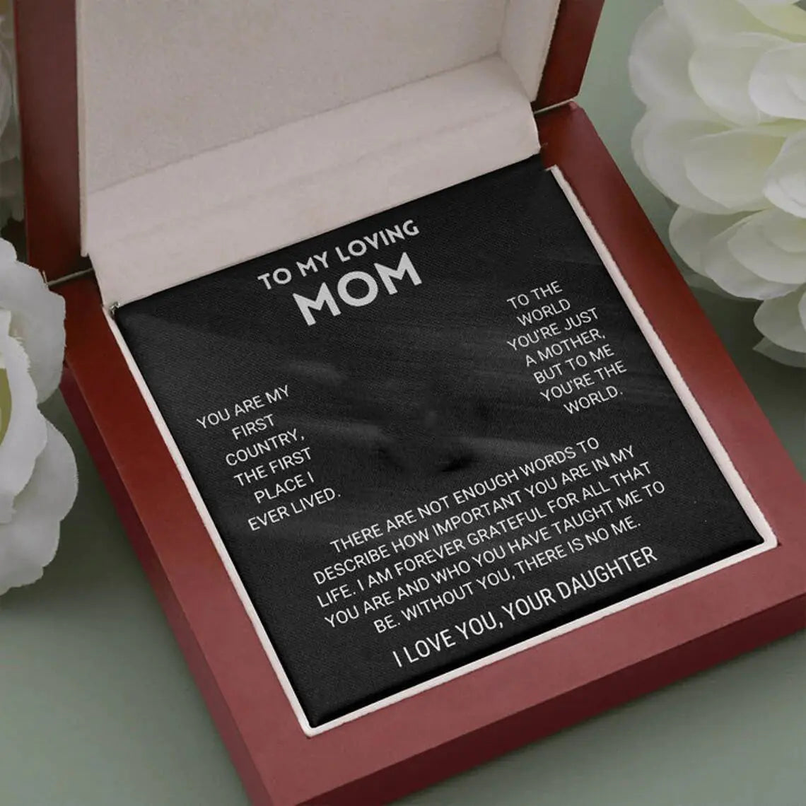 Naszyjnik z wisiorkiem w kształcie serca i koniczyny – symbol wiecznej miłości, idealny na Dzień Matki