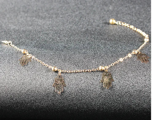 Letnia bransoletka na kostkę z różą, ważką, motylem i muszlami – damska biżuteria z kamieniami