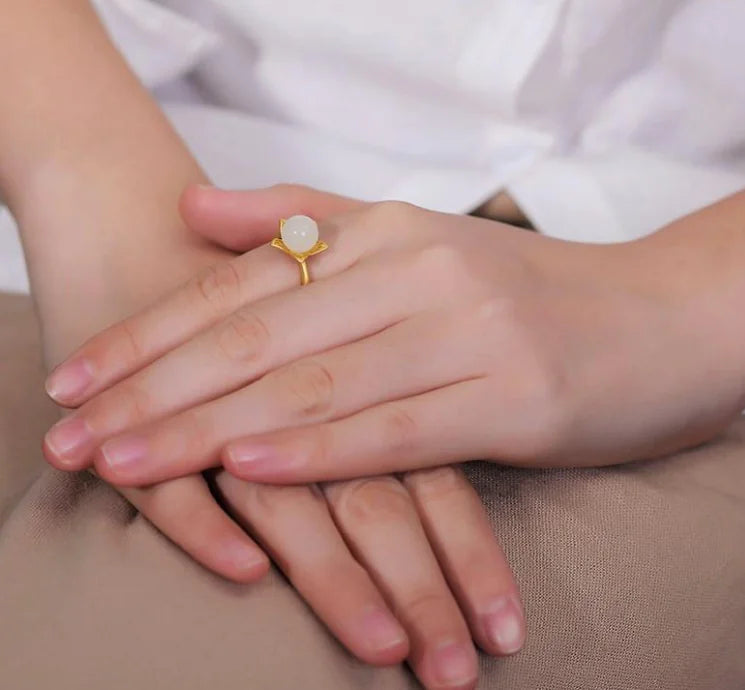 Luksusowy pierścionek z naturalnego jadeitu Hetian Qingyu