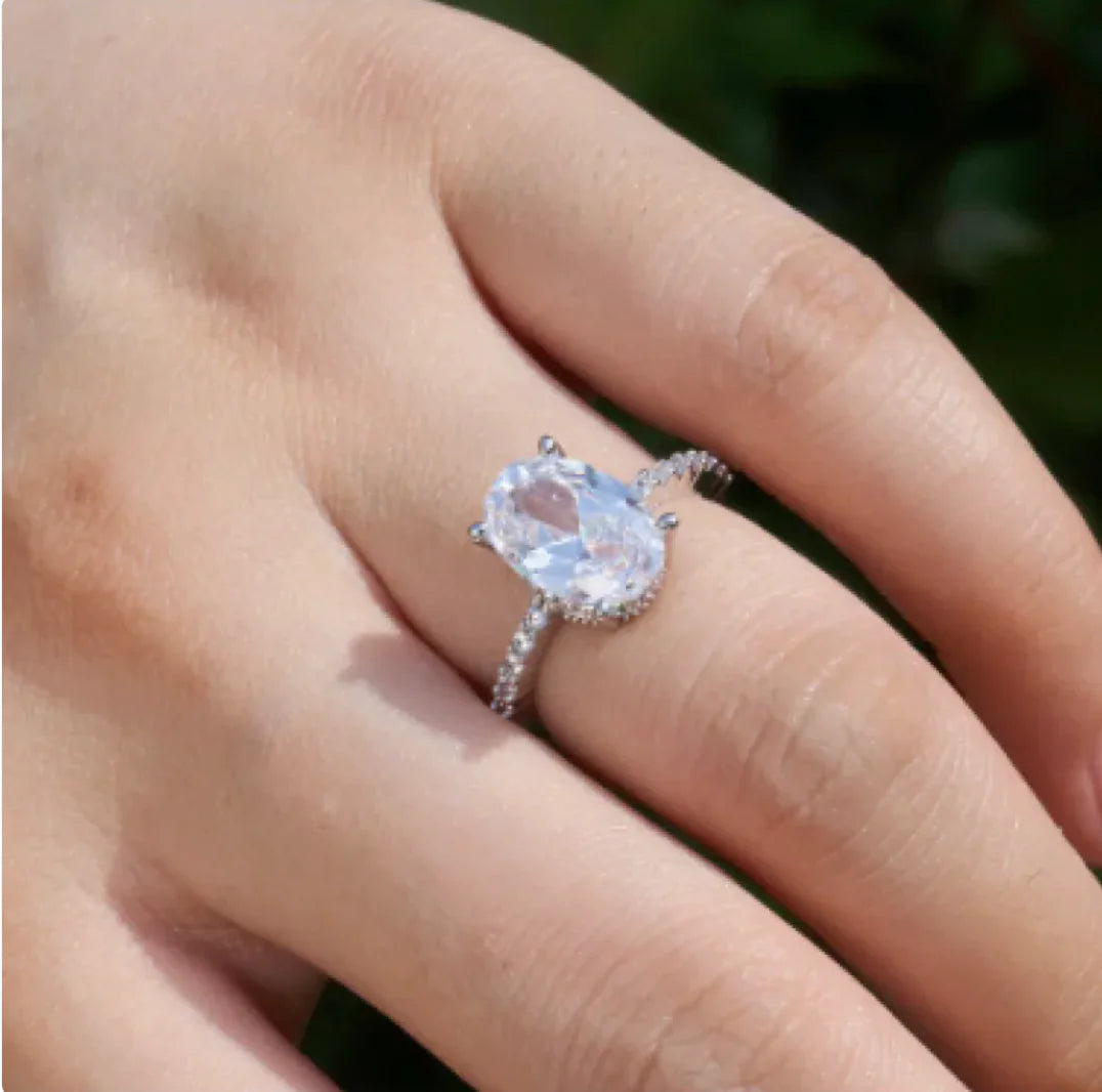 Luksusowy Zaręczynowy Pierścionek Platynowy z Cyrkonią