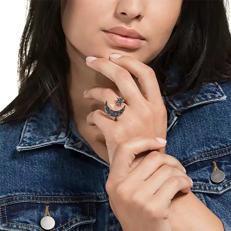 Pierścionek Swarovski Crystal Mysterious Moon Elegant – elegancki pierścionek dla niej.