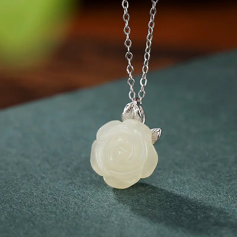 Luksusowy pierścionek z naturalnego jadeitu Hetian Qingyu