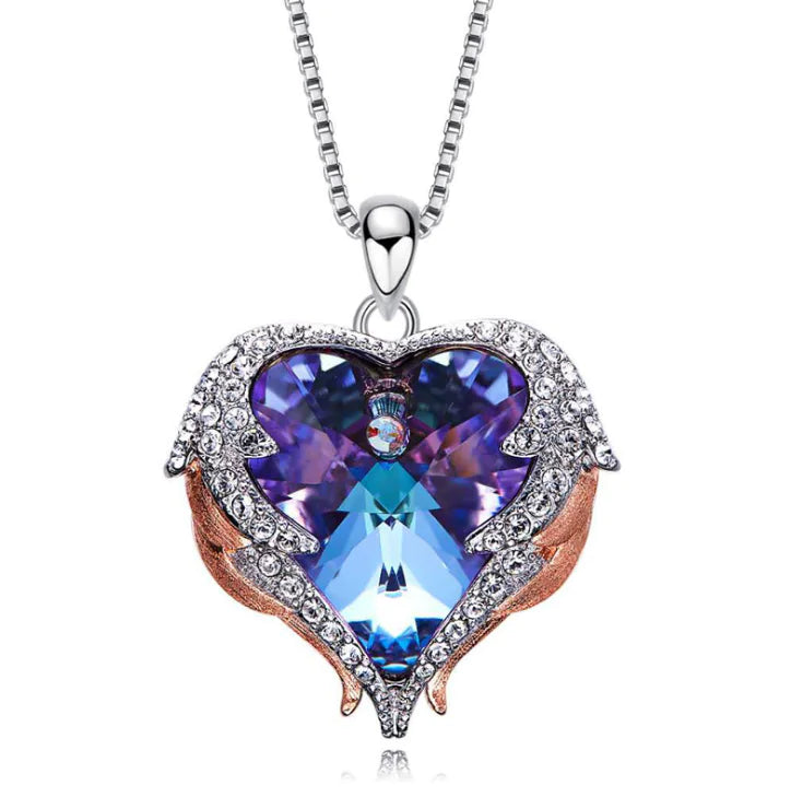 Swarovski Crystal Heart Angel Necklace – Luksusowy srebrny naszyjnik z anielskim sercem.