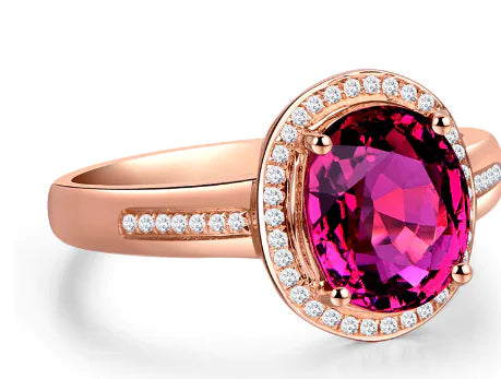 Luksusowy Pierścionek z Rubinowym Kryształem i Diamentowym Blaskiem